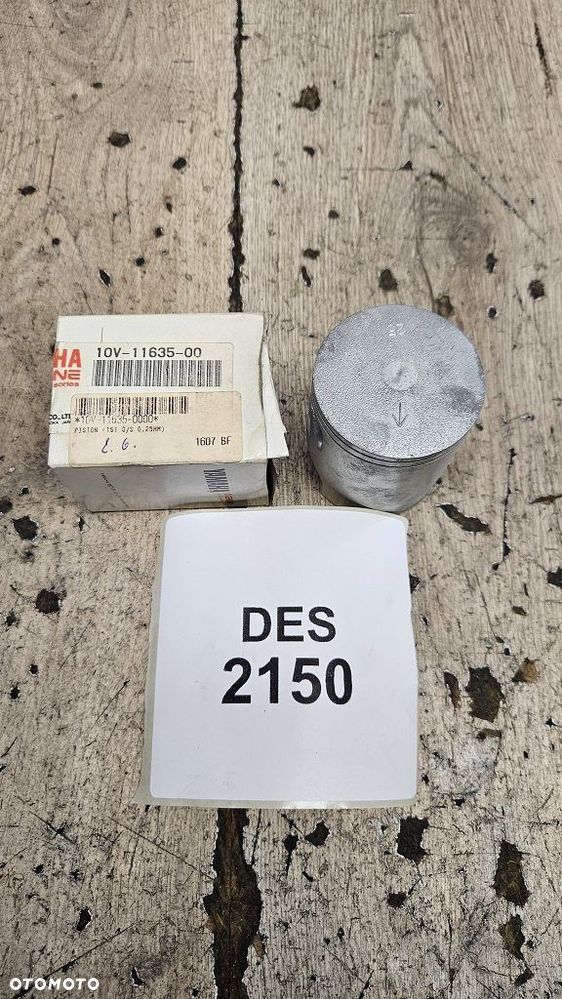 Oryginalny Tłok Yamaha DT 125 LC / RD 125   10V-11635-00  +0.25mm 1-szlif - 1