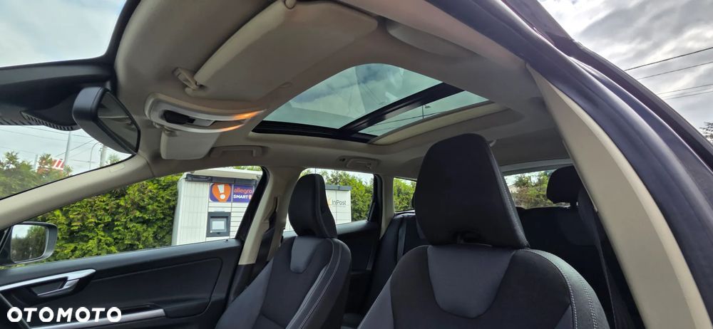 Volvo XC 60 D4 Geartronic Momentum - 27