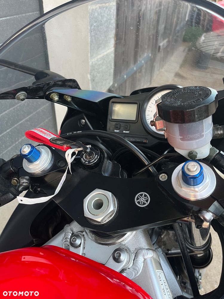 Yamaha R6 - 3