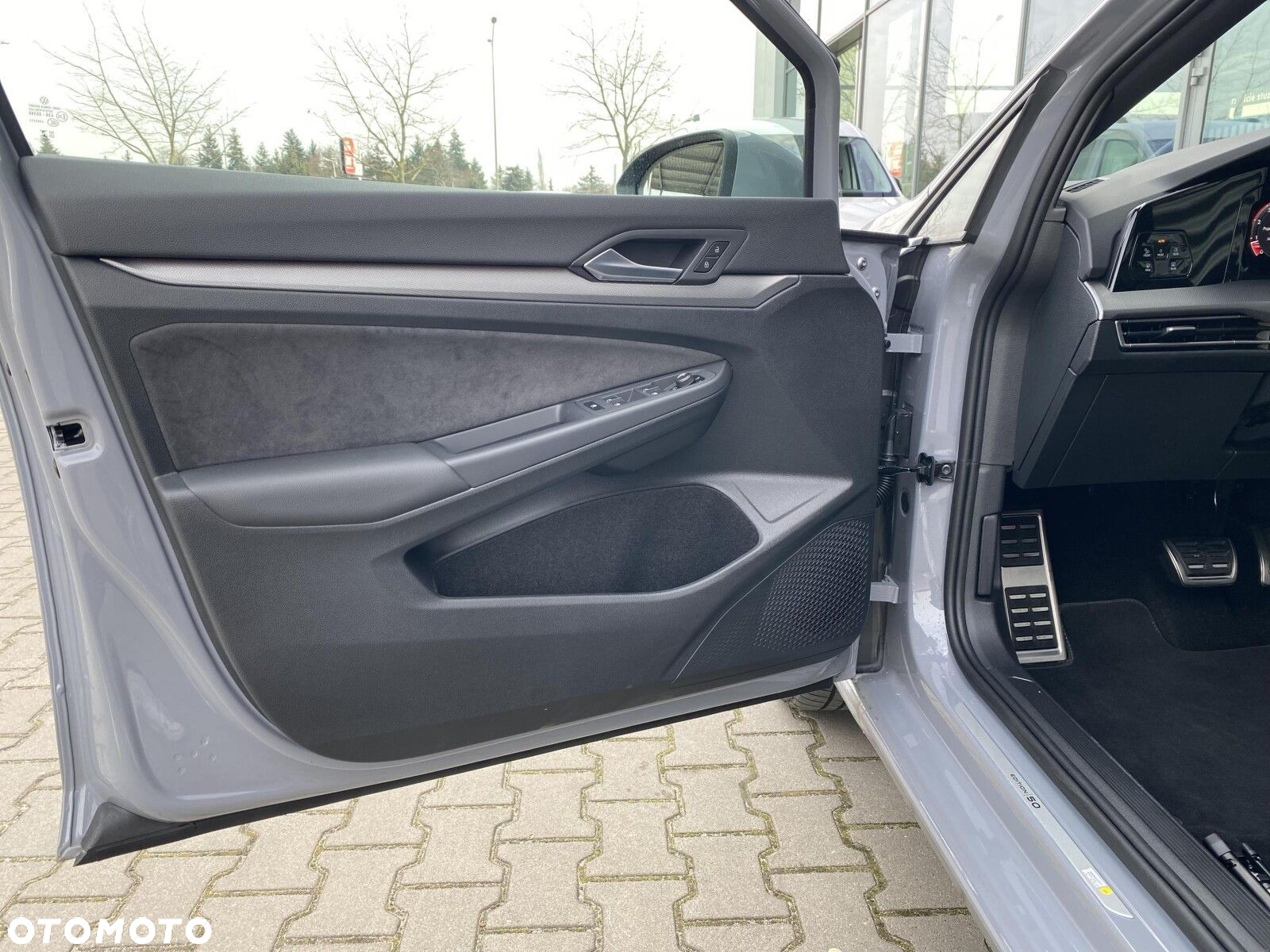 Volkswagen Golf - 10