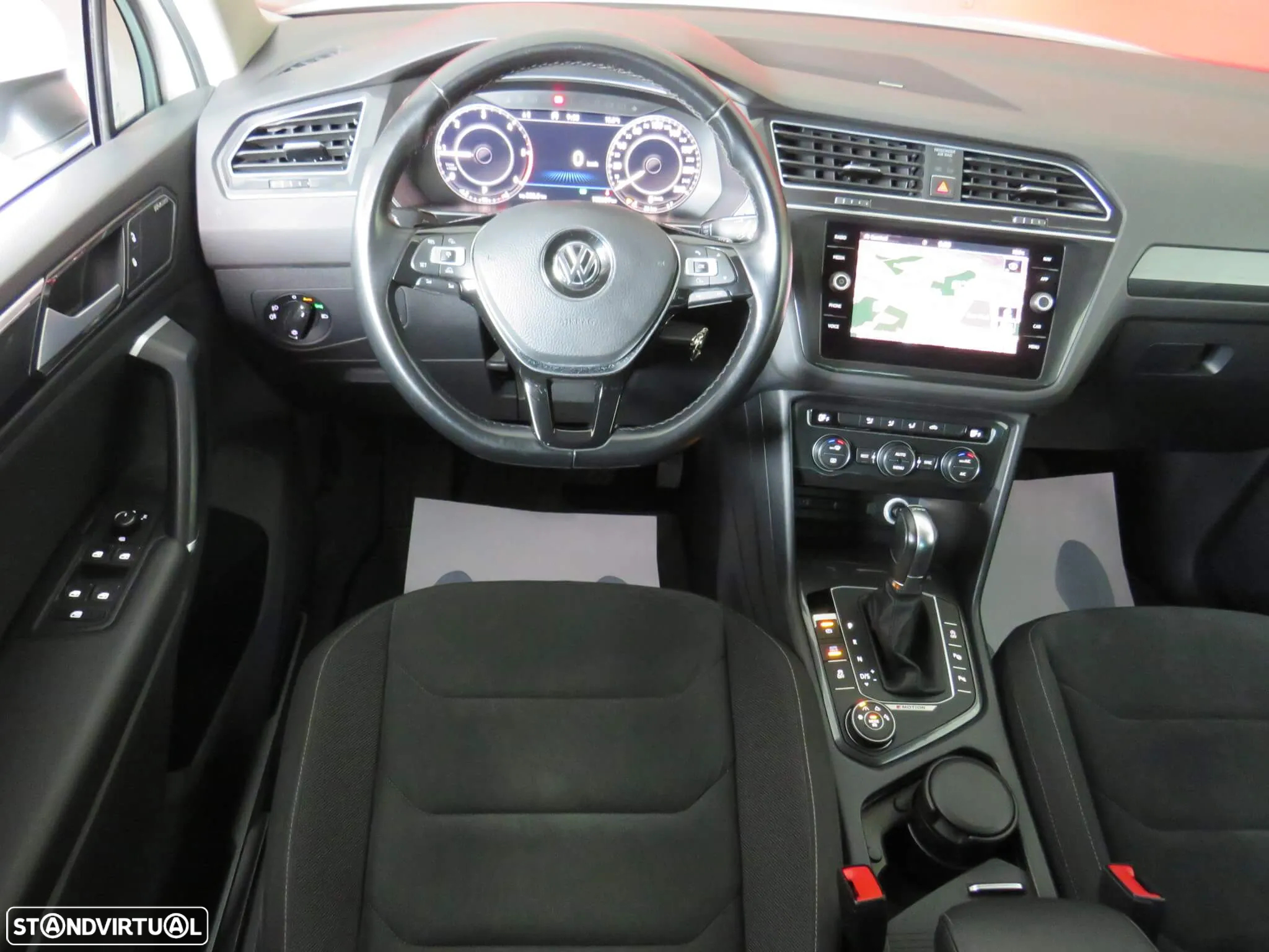 VW Tiguan 2.0 TDI R-Line DSG 4Motion - 15