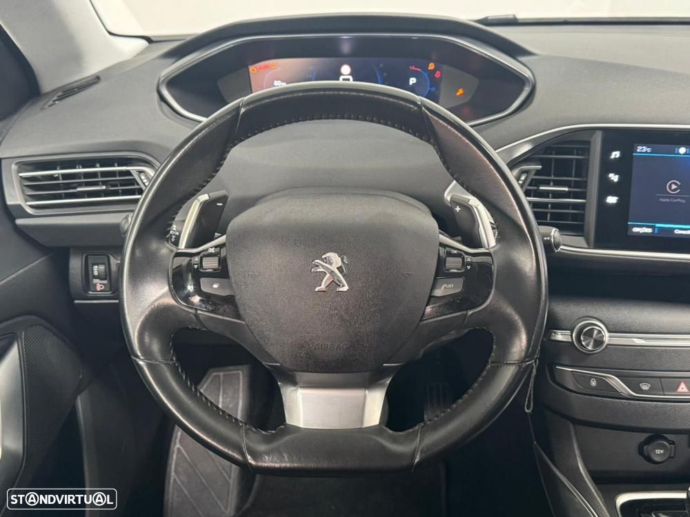 Peugeot 308 1.5 BlueHDi Allure Pack EAT8 - 22