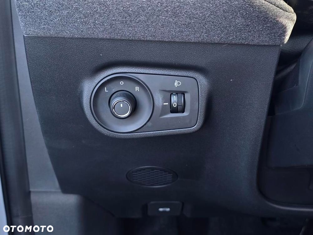 MG ZS 1.5 HEV+ Excite - 13