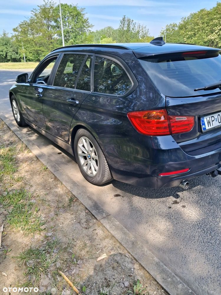 BMW Seria 3 318d DPF - 8