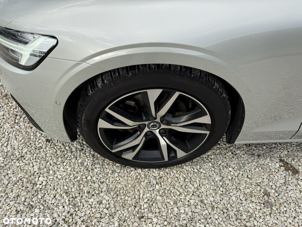 Volvo S60 B4 B R-Design - 14