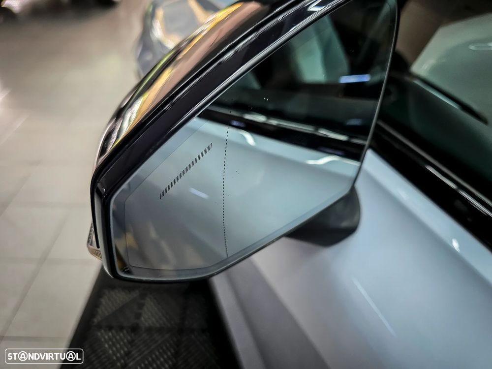 Volvo EX30 Twin Motor Performance AWD Ultra - 38