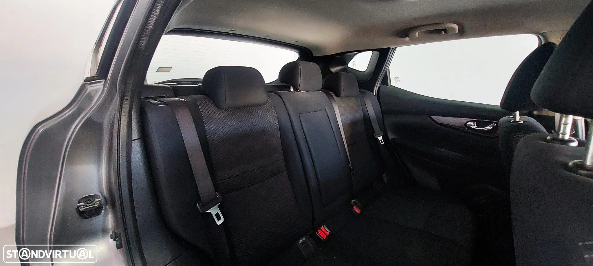 Nissan Qashqai 1.5 dCi N-Connecta - 10