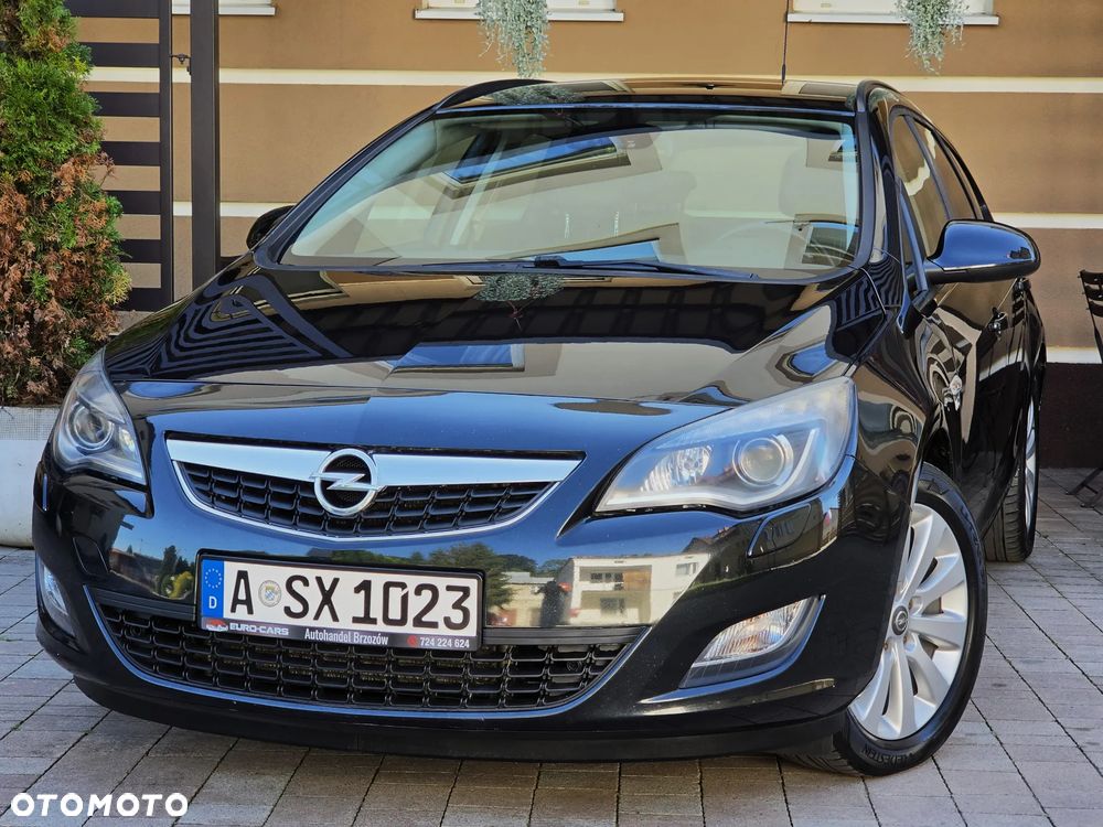 Opel Astra 1.6 Turbo 150 Jahre - 1