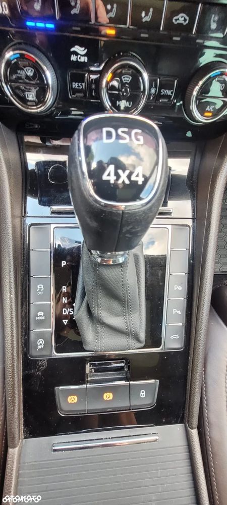 Skoda Superb 2.0 TDI 4x4 DSG L&K - 15