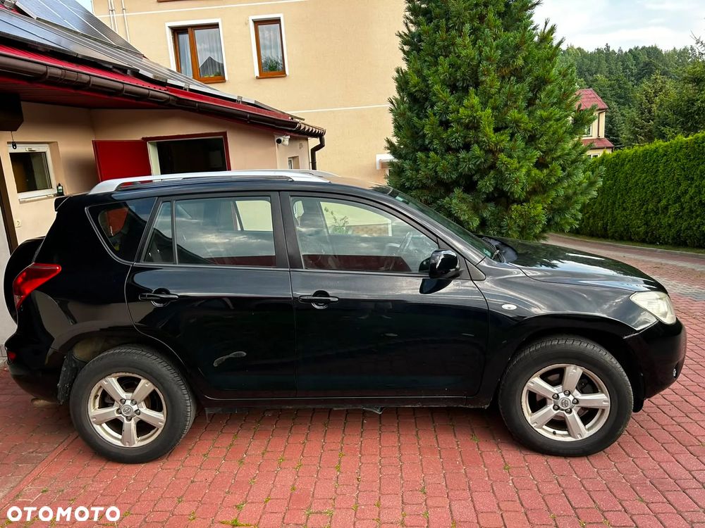 Toyota RAV4 2.2 D-4D Luna - 4