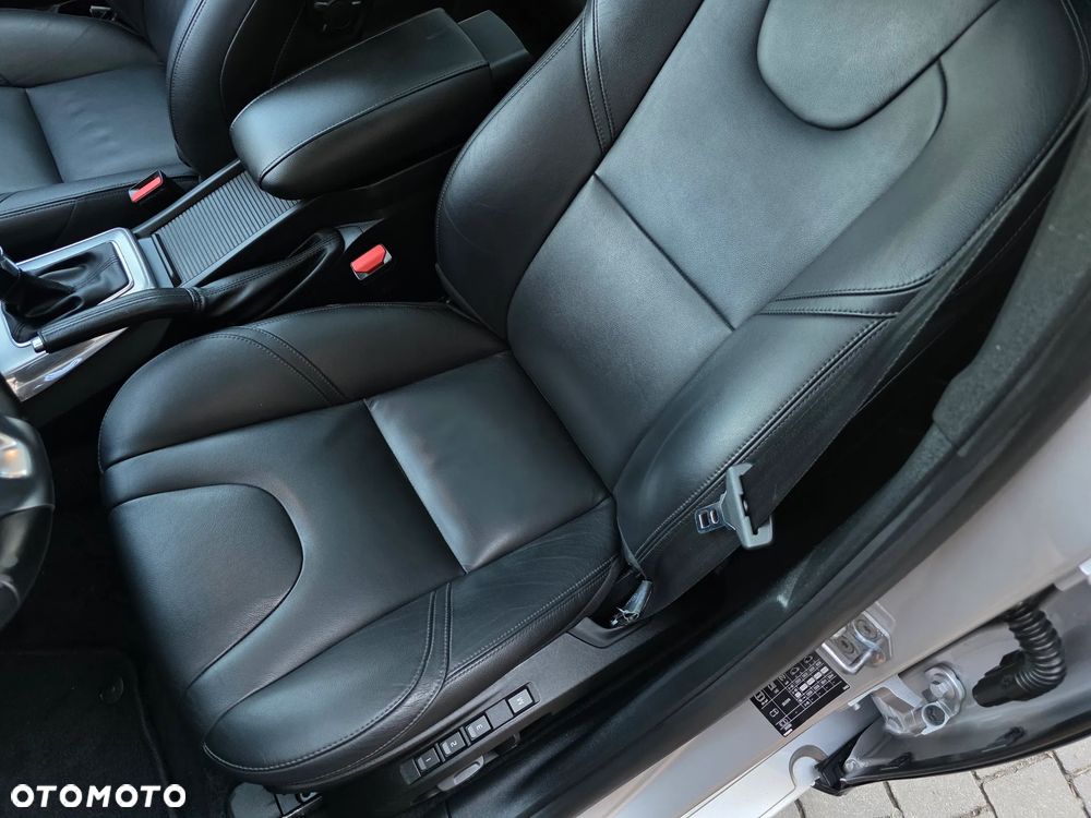 Volvo V40 D3 Geartronic Inscription - 16
