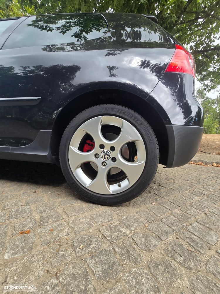 VW Golf 2.0 GTi - 11