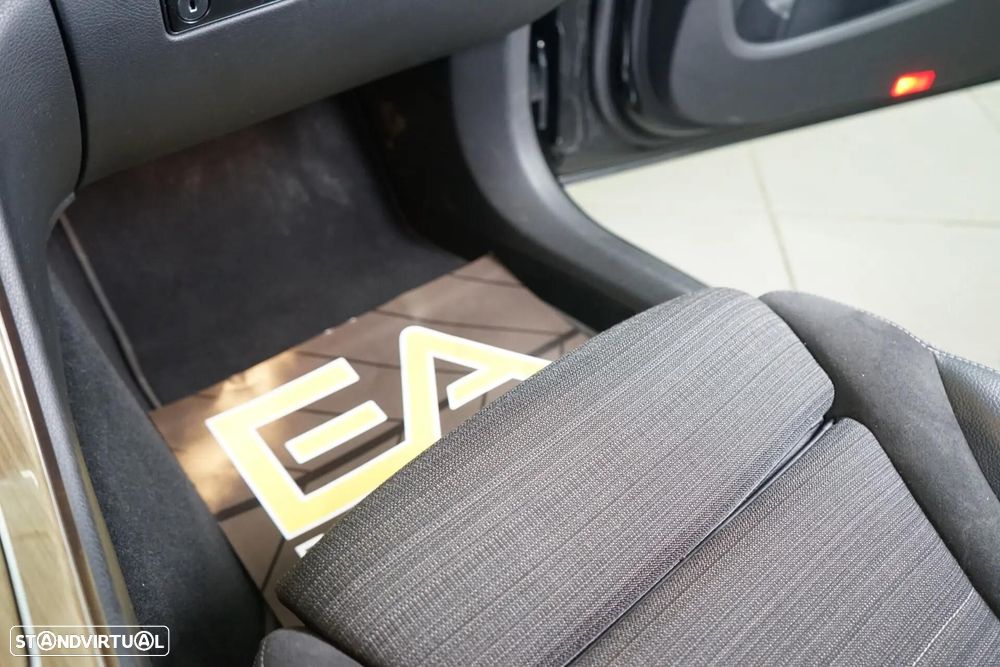 Mercedes-Benz C 350 e T 7G-TRONIC Edition - 33