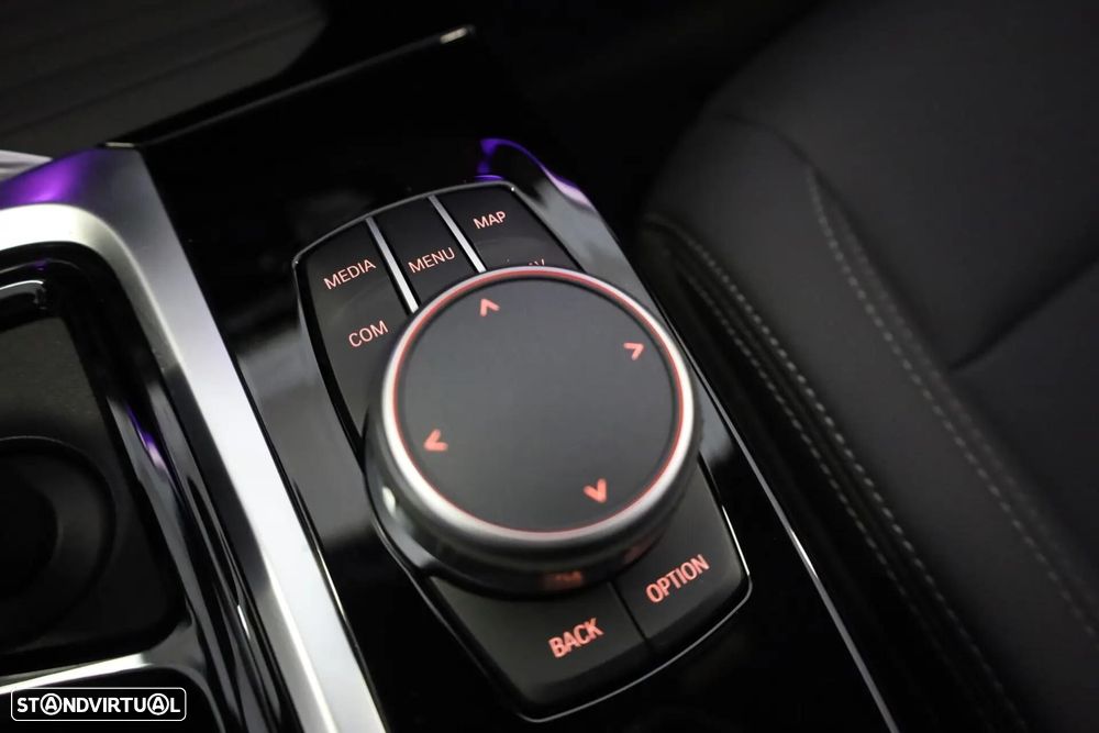 BMW iX3 Inspiring — fotografia 39