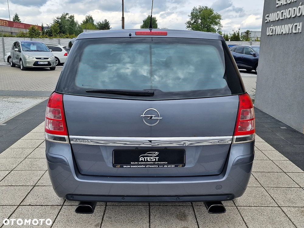 Opel Zafira 2.2 - 7