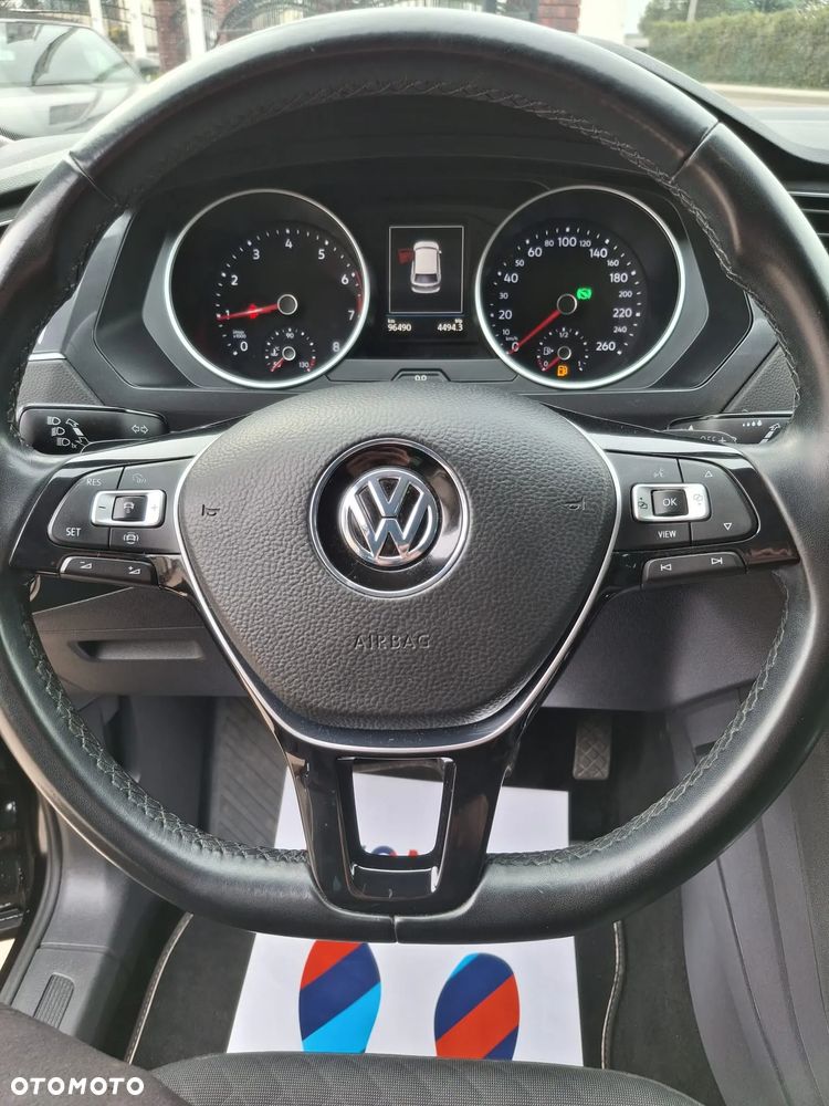 Volkswagen Tiguan - 18