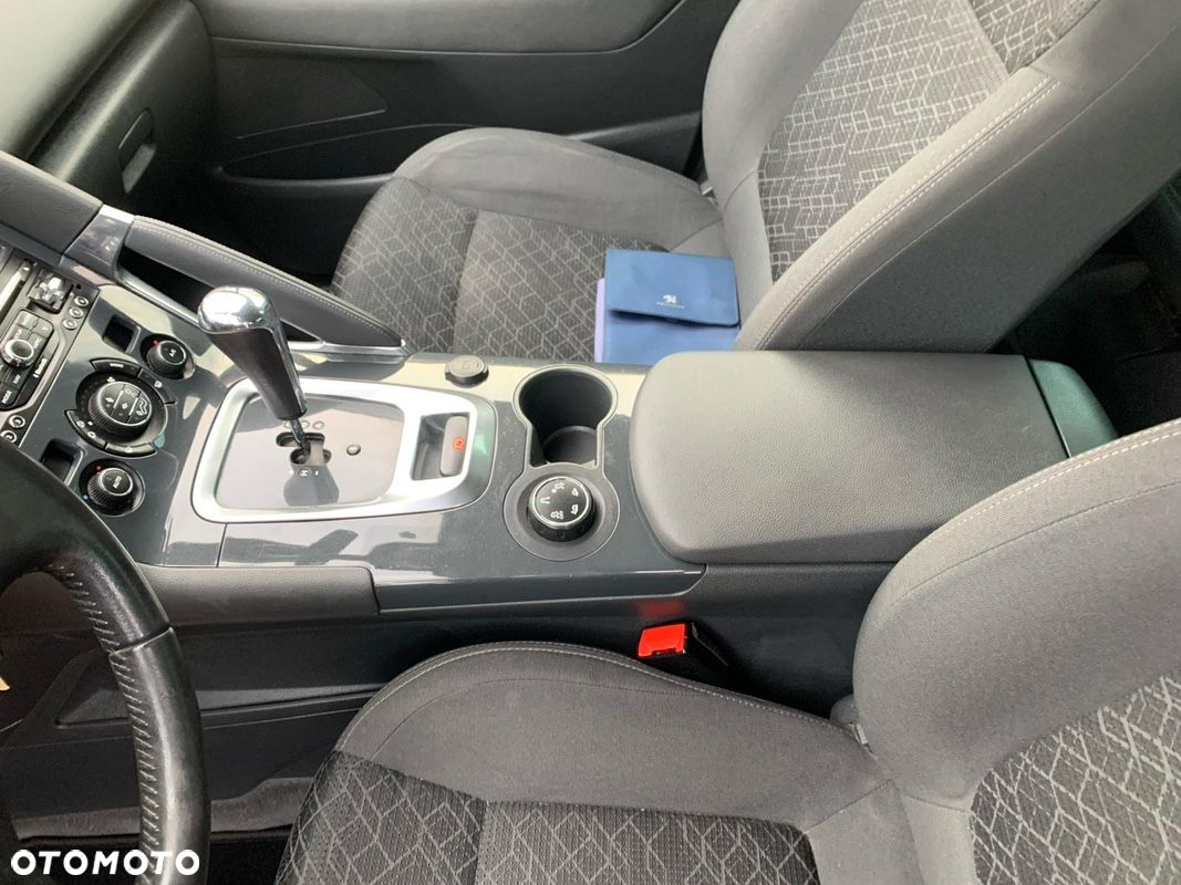 Peugeot 3008 e-HDi FAP 115 EGS6 Stop&Start Active - 24