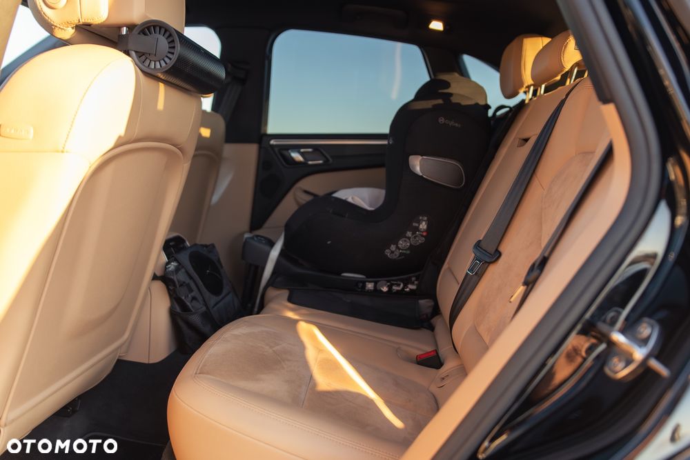 Porsche Macan - 21