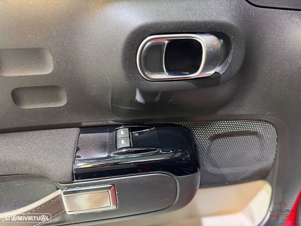 Citroën C3 1.2 PureTech Shine EAT6 - 18
