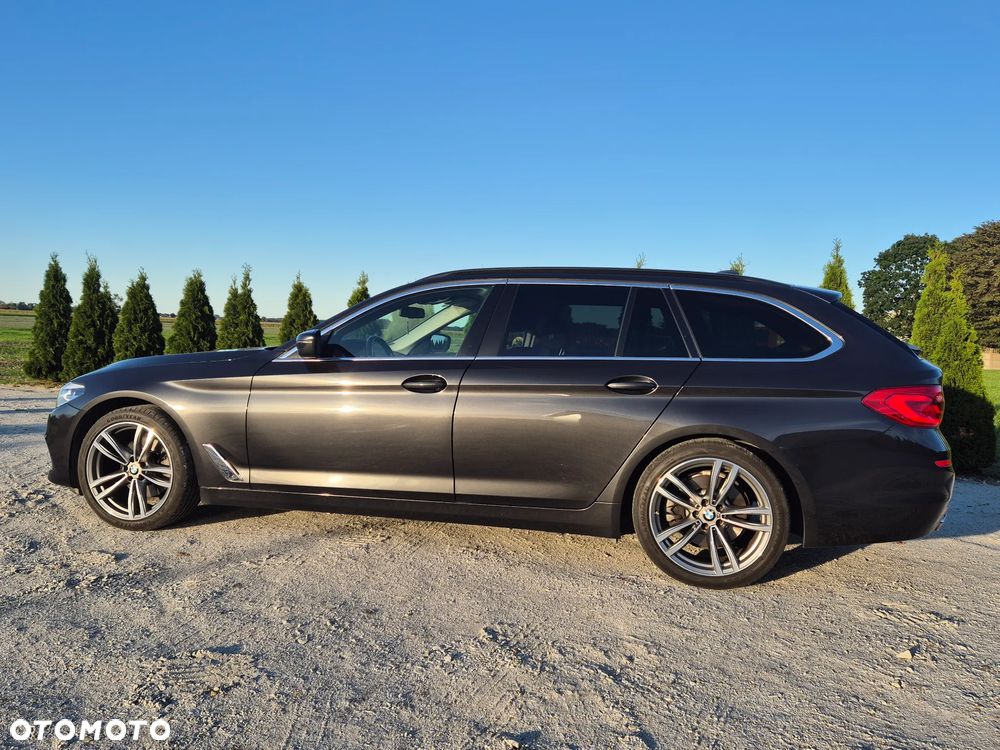 BMW Seria 5 520d - 25
