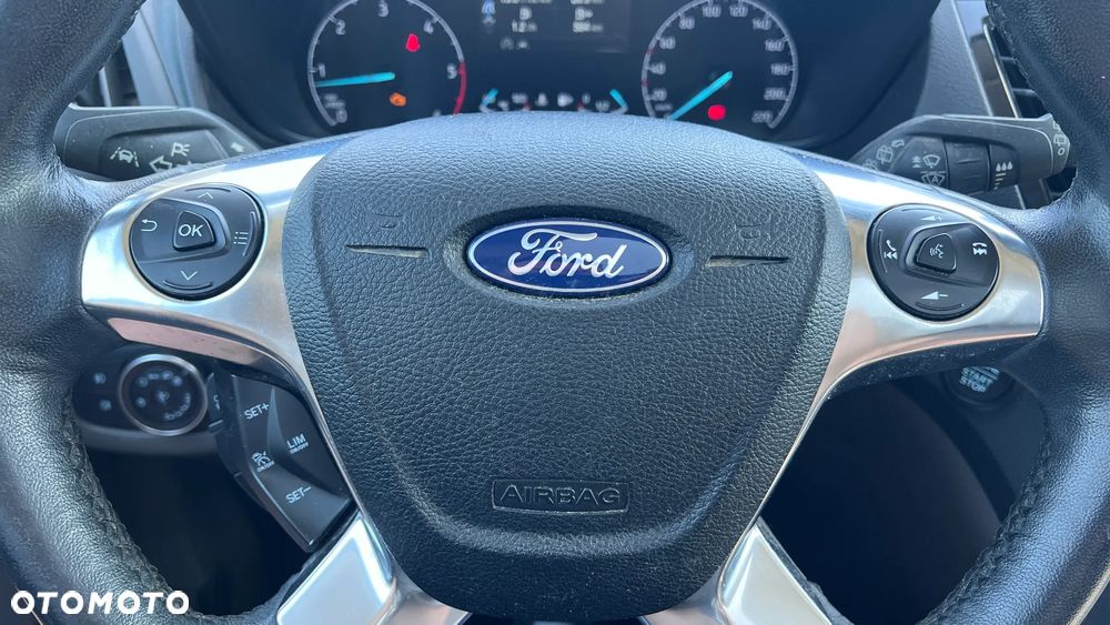 Ford Tourneo Connect Grand - 24