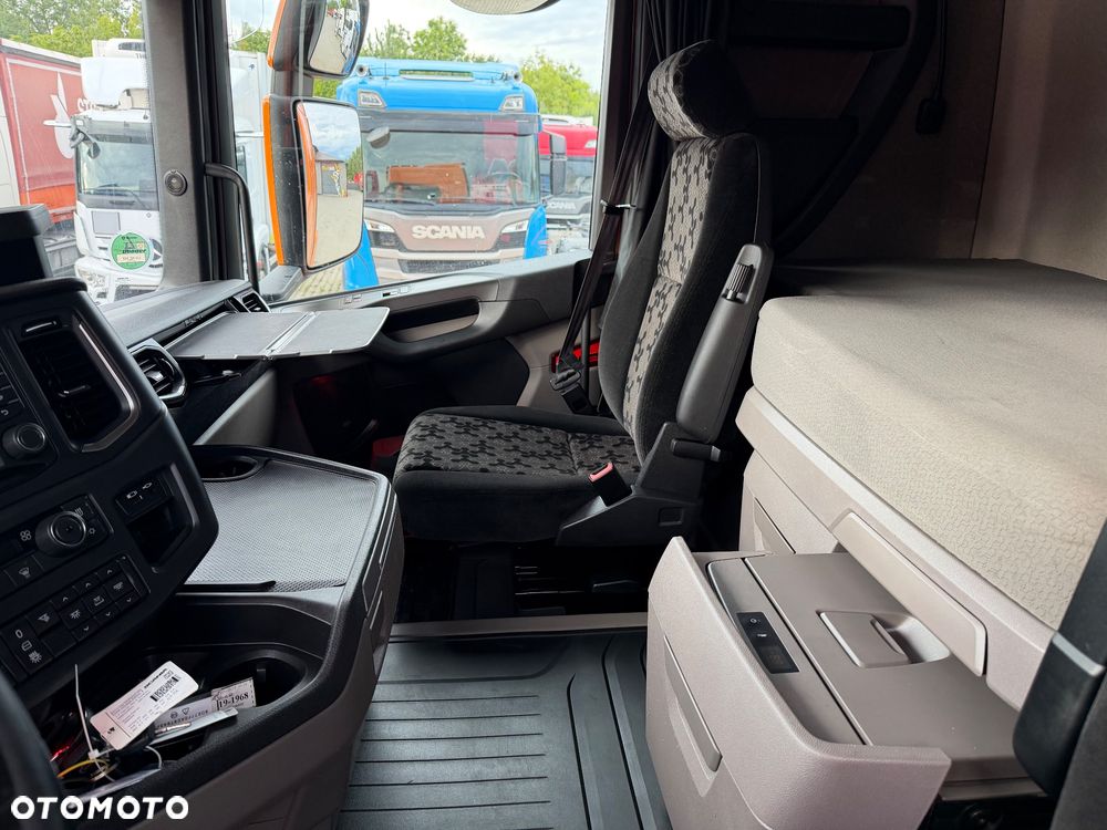 Scania R450 z Niemiec standard idealny stan FULL ADR ASO złoty kontrakt - 35