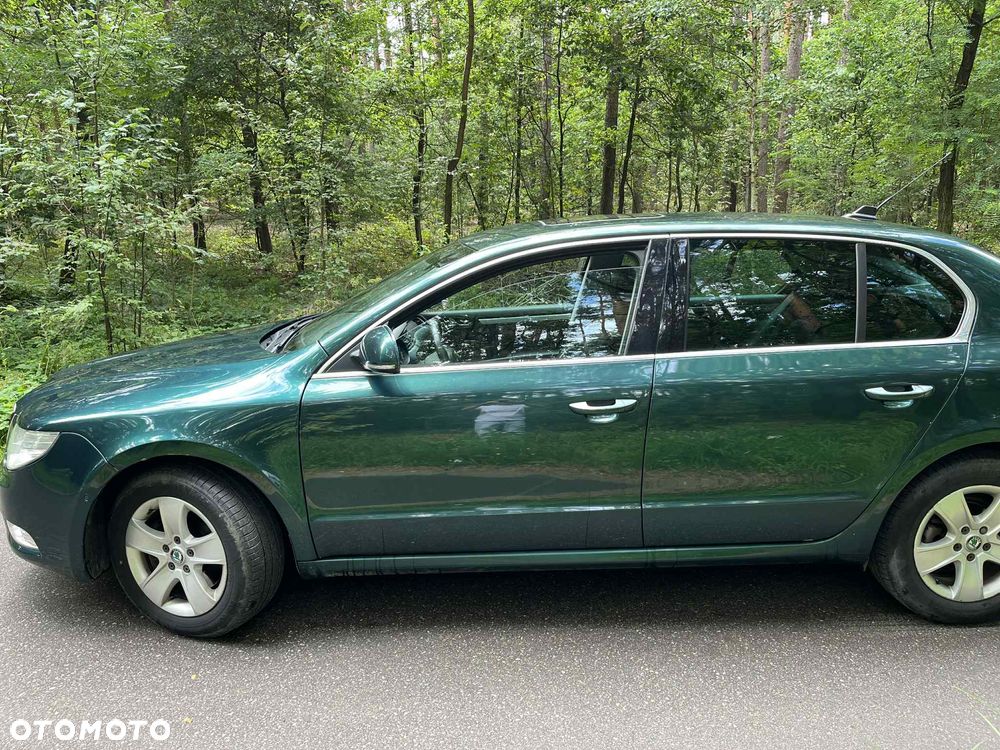Skoda Superb 2.0 TDI Elegance DSG - 4