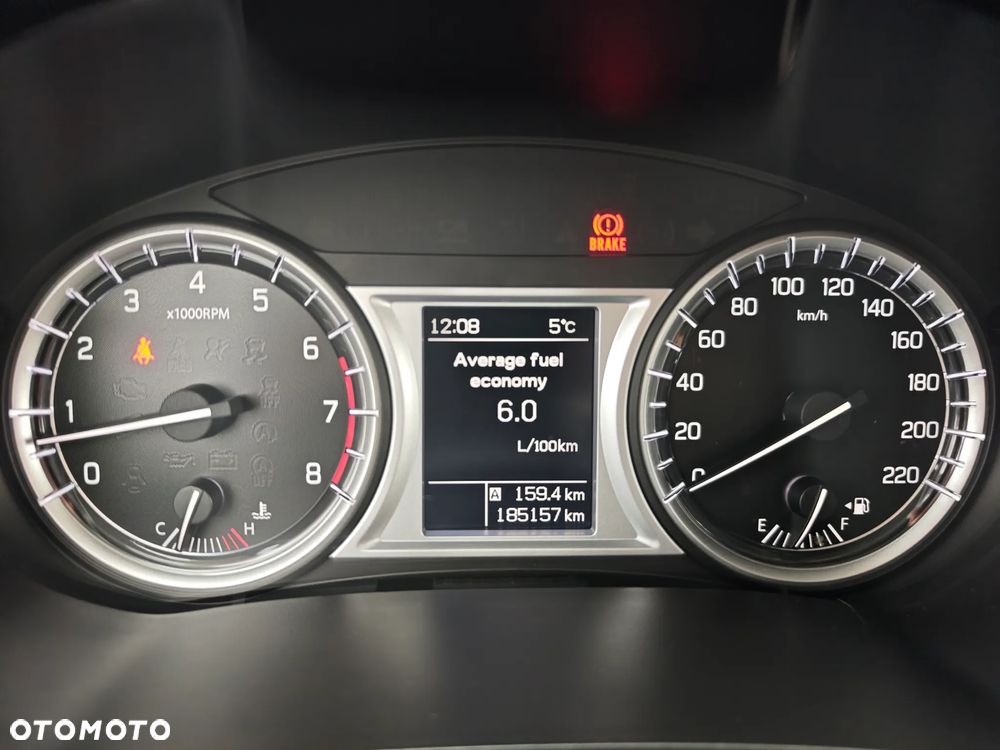Suzuki Vitara 1.6 Premium 2WD - 23