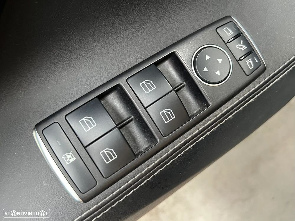 Tesla Model S - 23