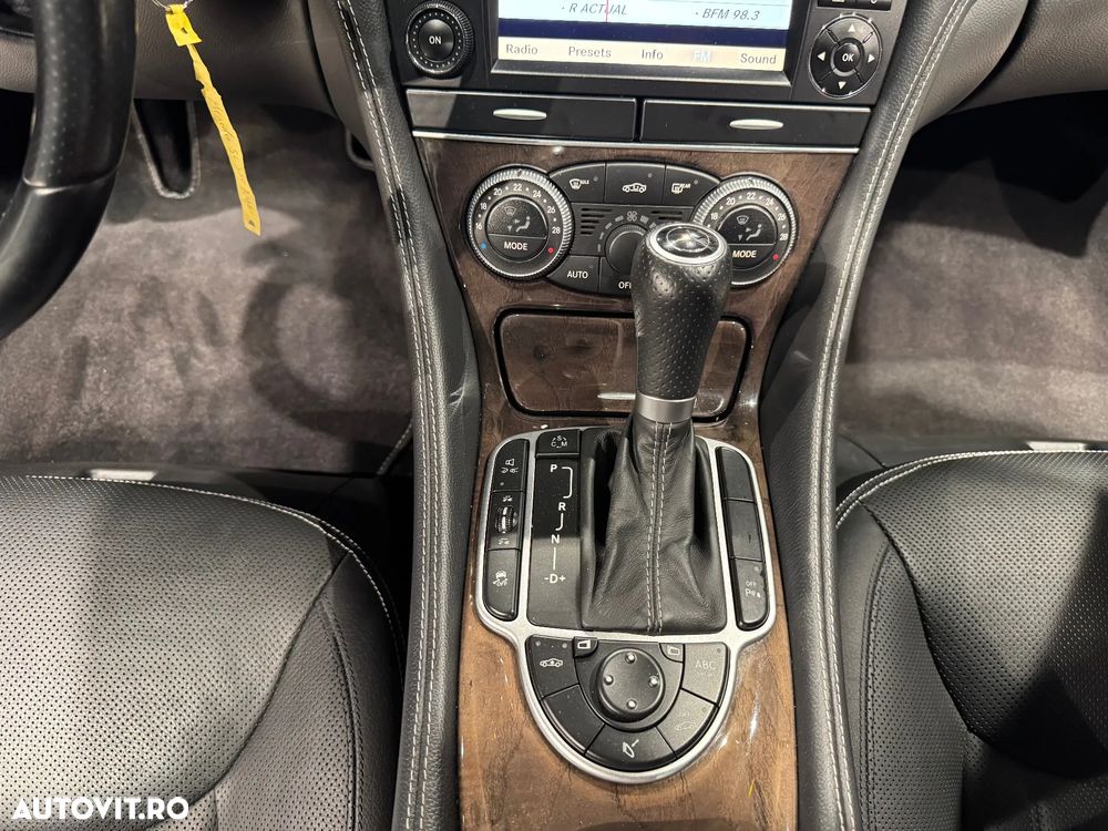 Mercedes-Benz SL 350 7G-TRONIC - 40