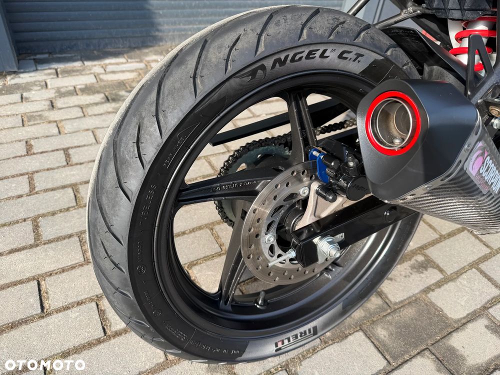 Honda CBR - 19