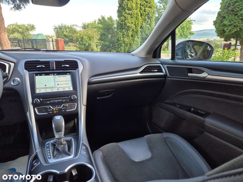 Ford Mondeo 2.0 TDCi Titanium PowerShift - 25