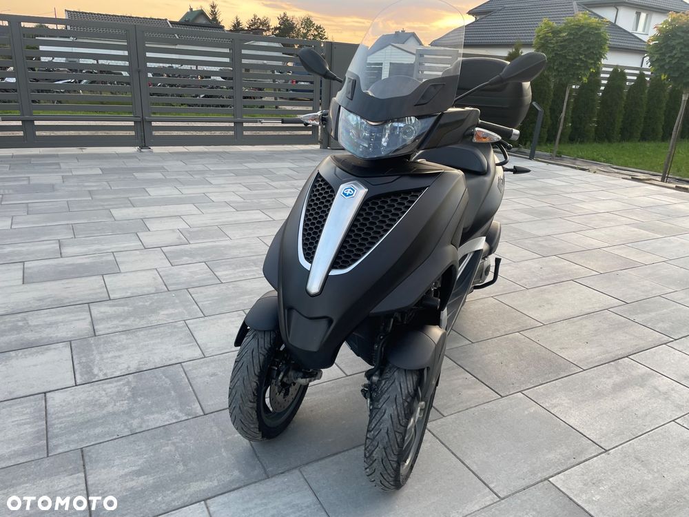 Piaggio MP-3 - 17