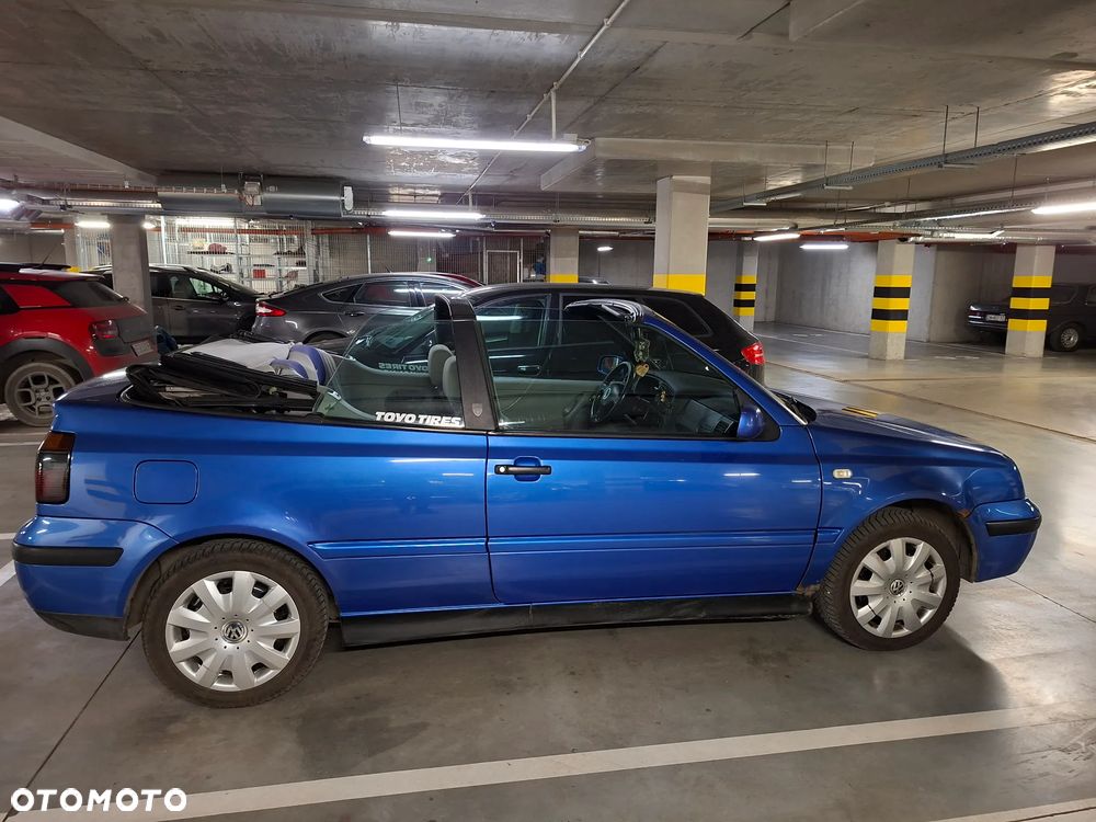 Volkswagen Golf 1.6 - 10