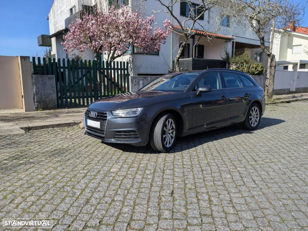 Audi A4 2017 photo 4