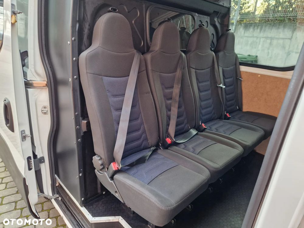 Iveco Daily 35S16 Brygadowy Max LONG Osobowy Automat Hak - 16