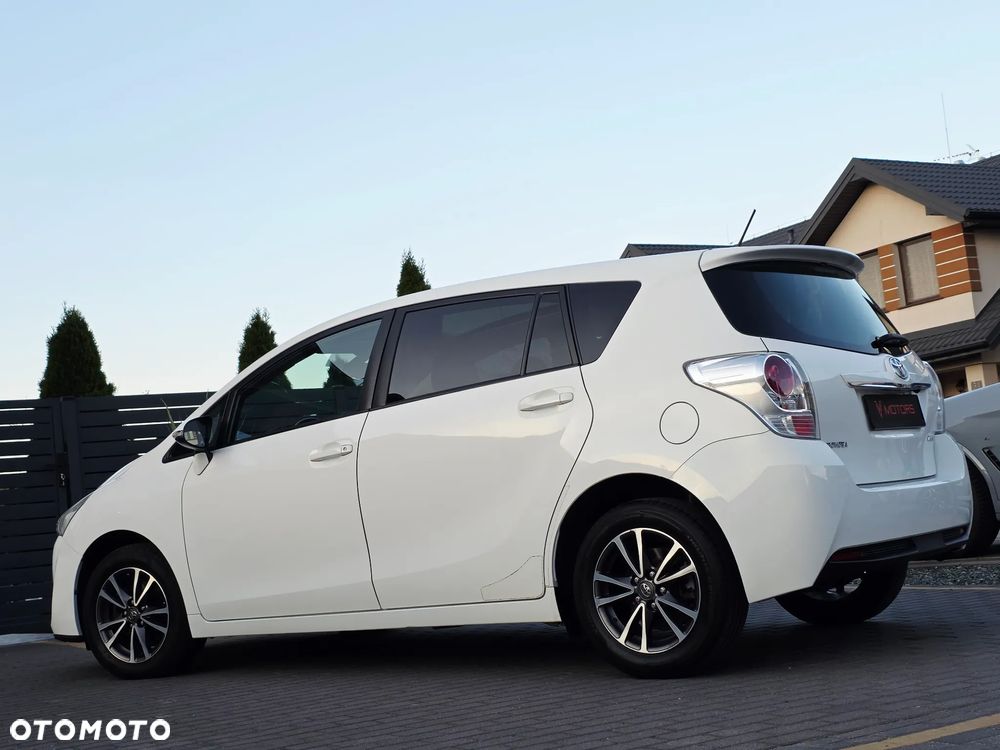 Toyota Verso 1.6 D-4D Premium - 32