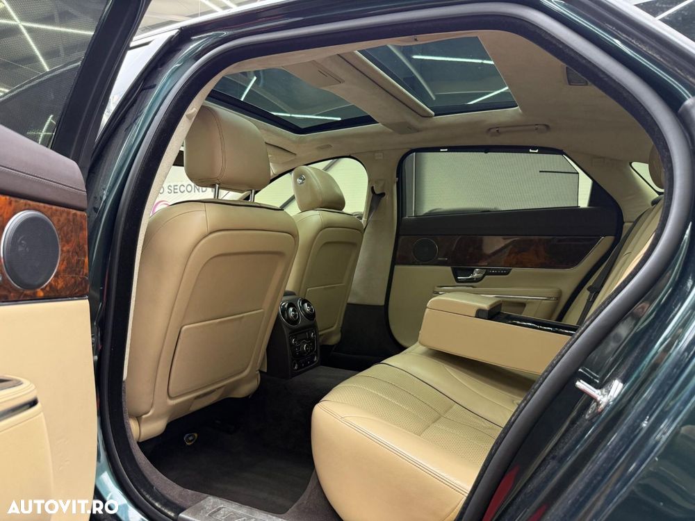 Jaguar XJ 3.0 V6 Kompressor AWD Langversion Premium Luxury - 23