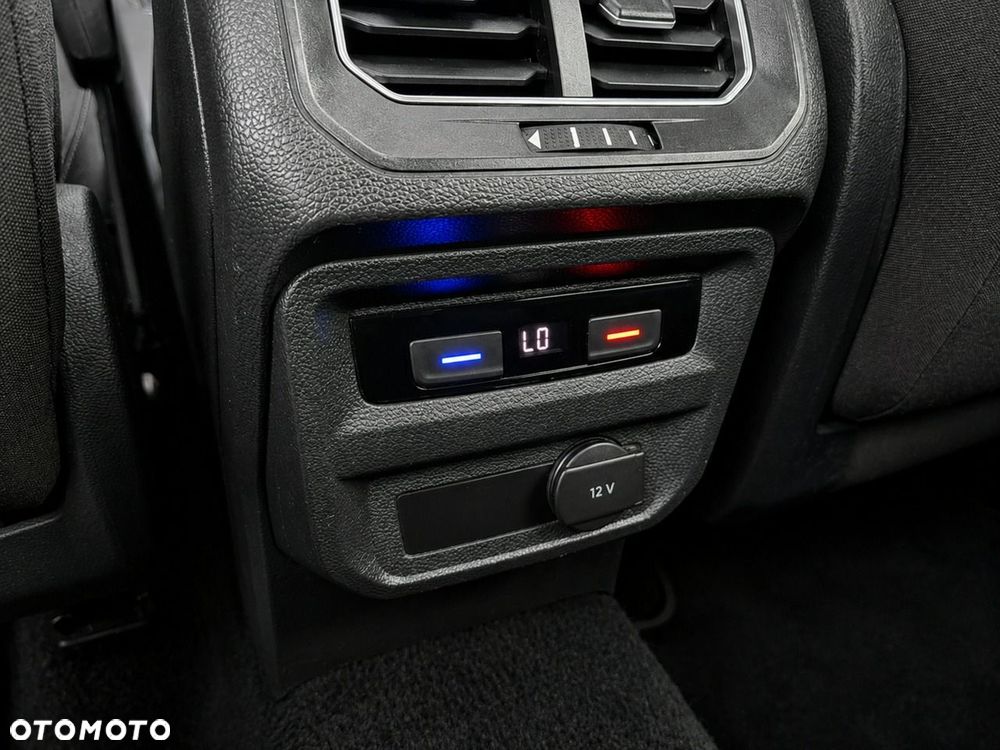 Volkswagen Tiguan - 18