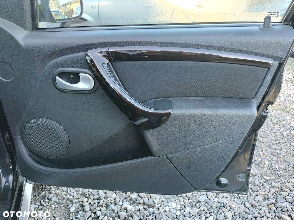 Dacia Duster 1.6 - 24