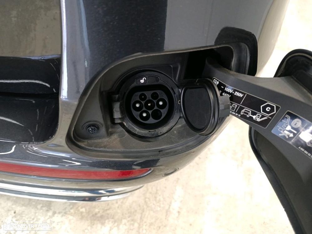 Mercedes-Benz E 300 de Avantgarde - 10