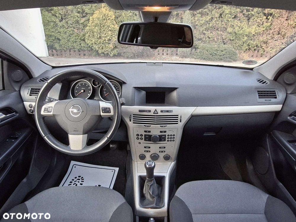 Opel Astra 1.6 Sport - 10