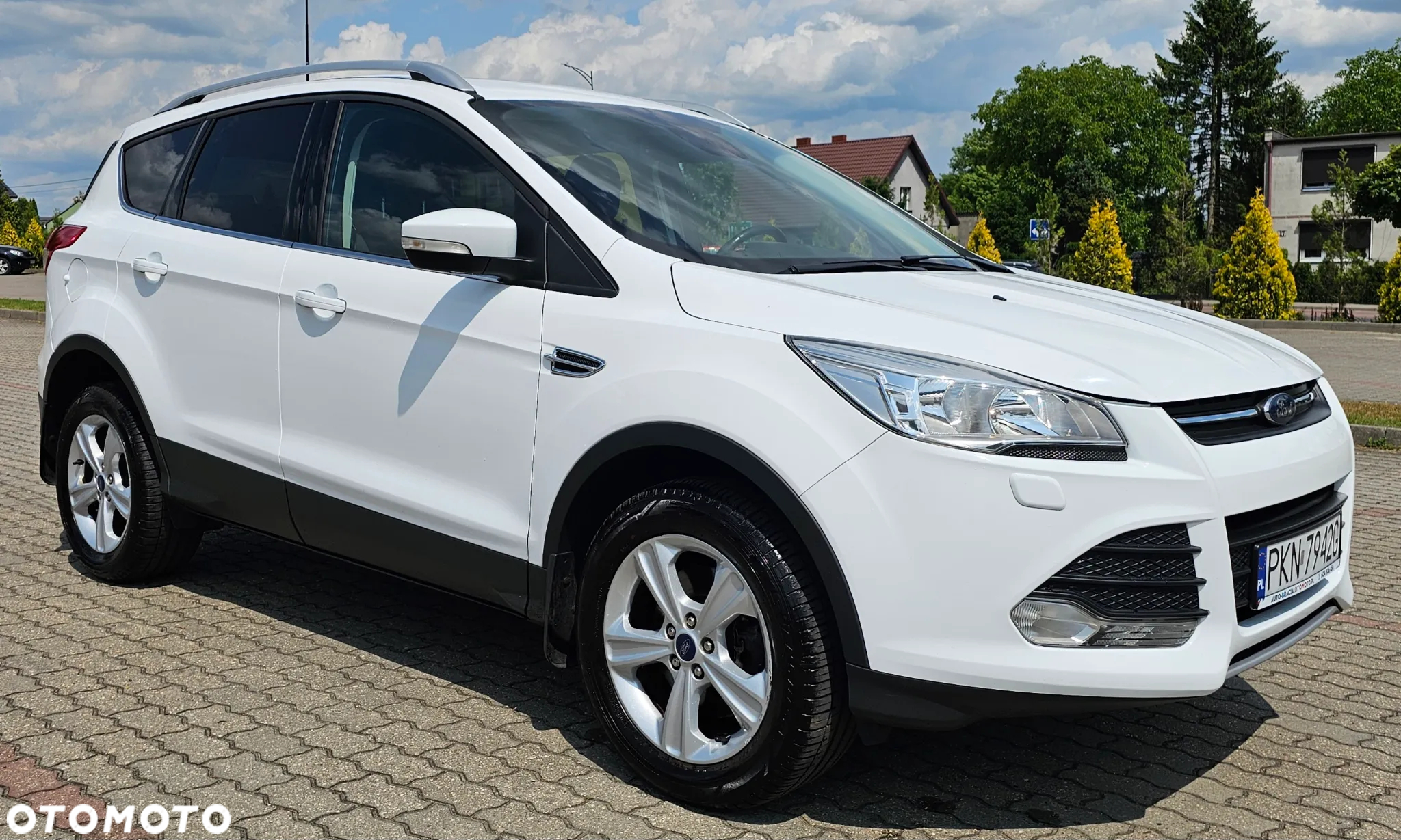 Ford Kuga 2.0 TDCi 2x4 SYNC - 4