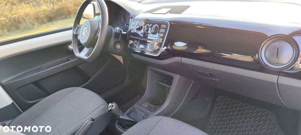 Volkswagen up! 1.0 move - 11