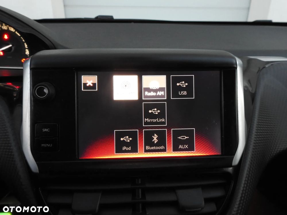 Peugeot 208 1.2 PureTech Allure S&S - 11