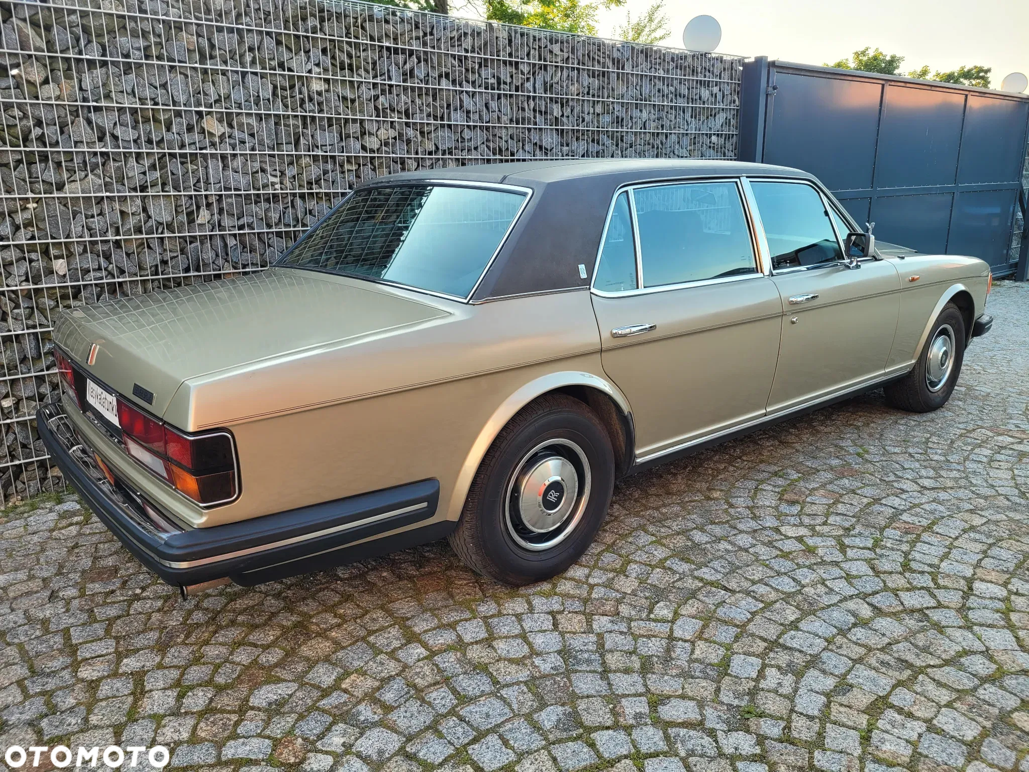 Rolls-Royce Silver Spur - 18