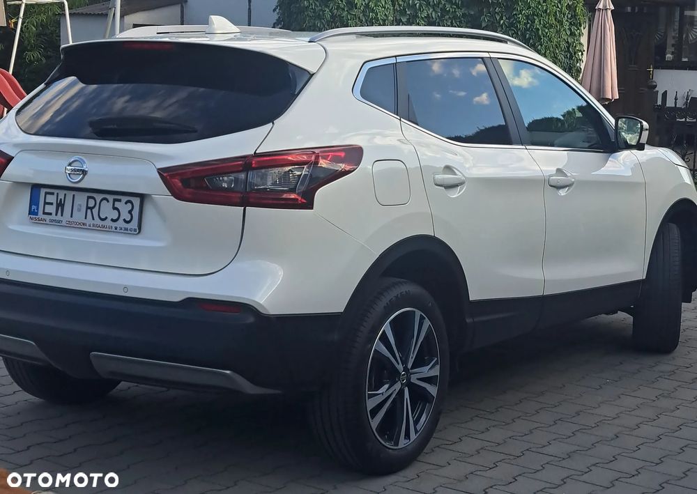 Nissan Qashqai 1.3 DIG-T N-Connecta - 4
