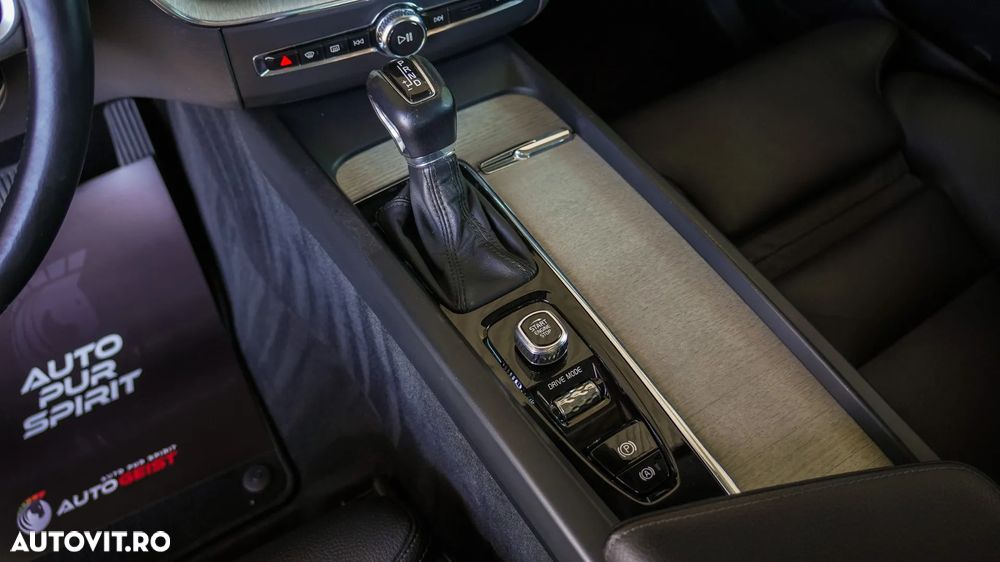 Volvo XC 60 D4 AWD Inscription - 17