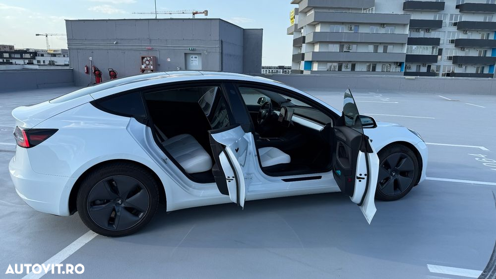 Tesla Model 3 Standard - 12