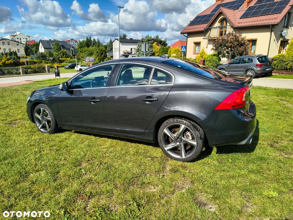 Volvo S60 D4 Drive-E Momentum - 10